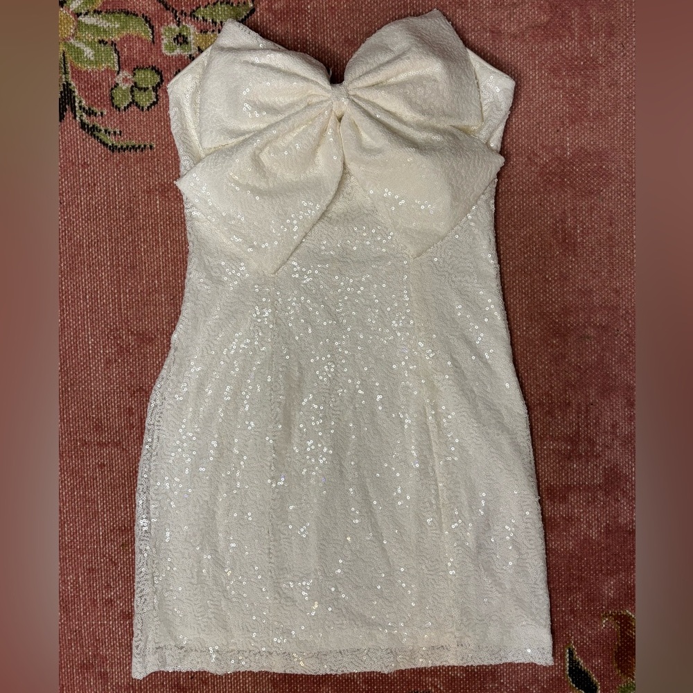 Altar’d State white bow strapless sequin mini dress. Size medium